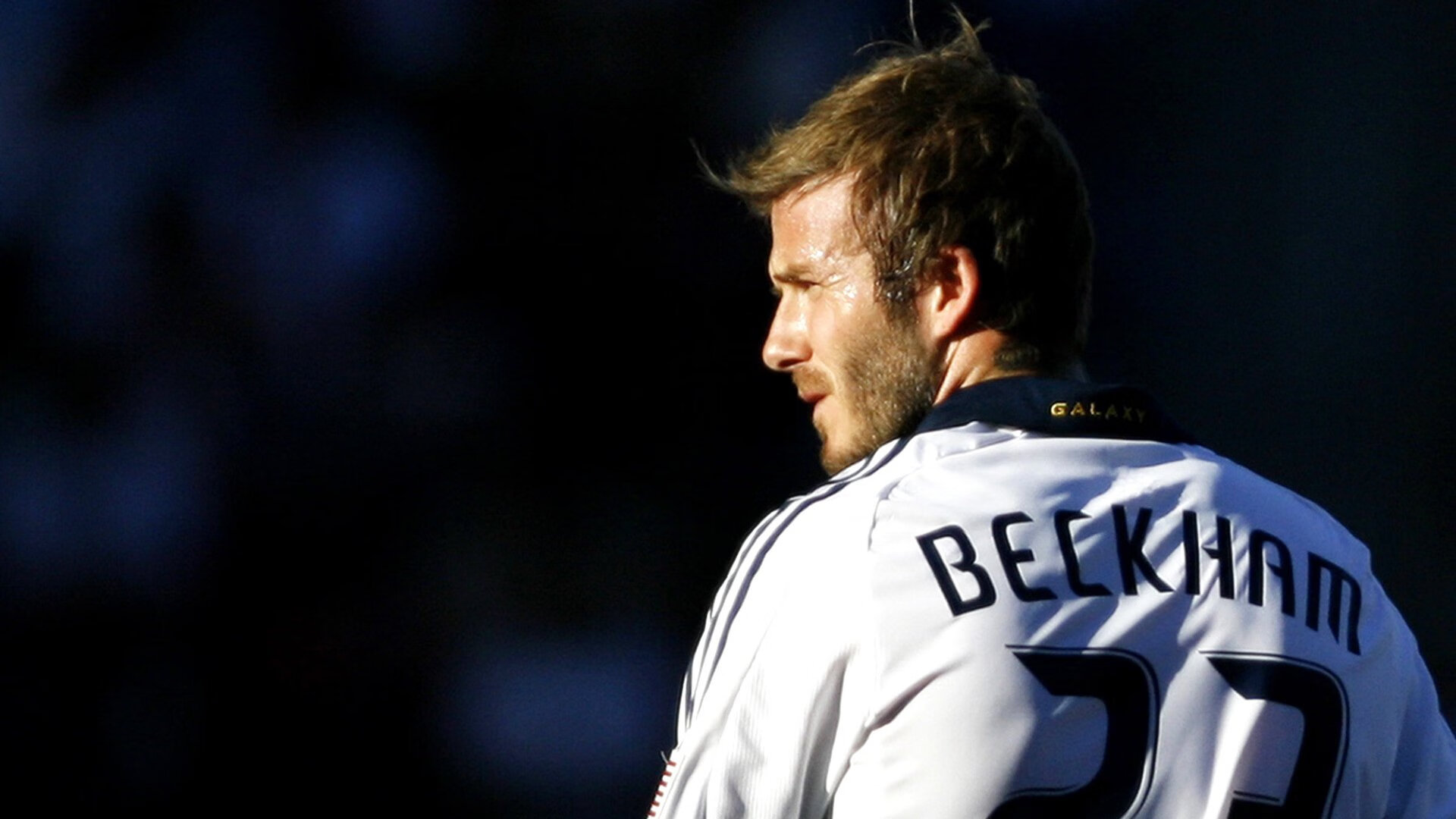 西甲天王拼搏：突破防线的瞬间让人沸腾