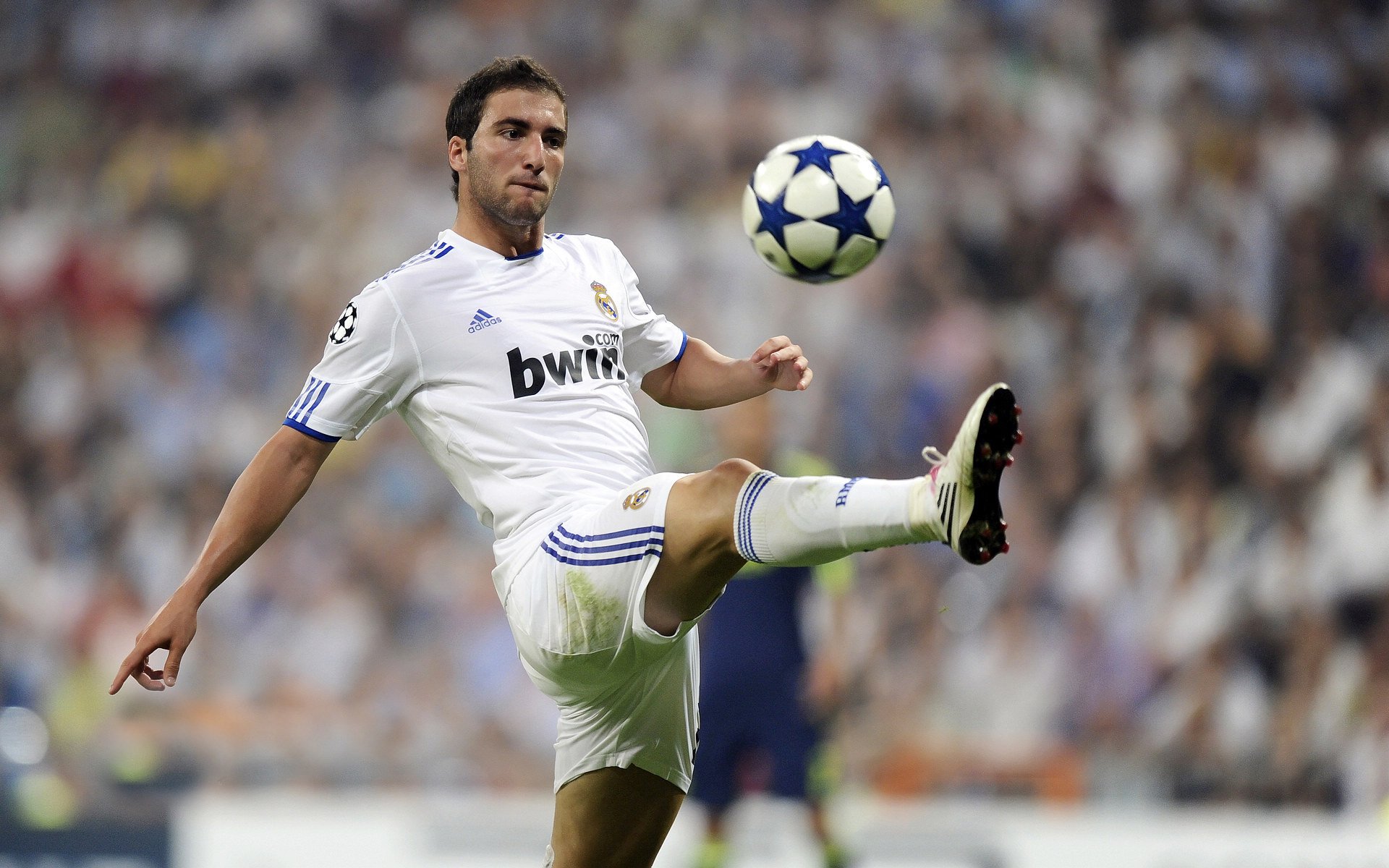 开云中国官网-世界杯难忘战役：经典瞬间每次都令人激动！，世界杯最经典比赛